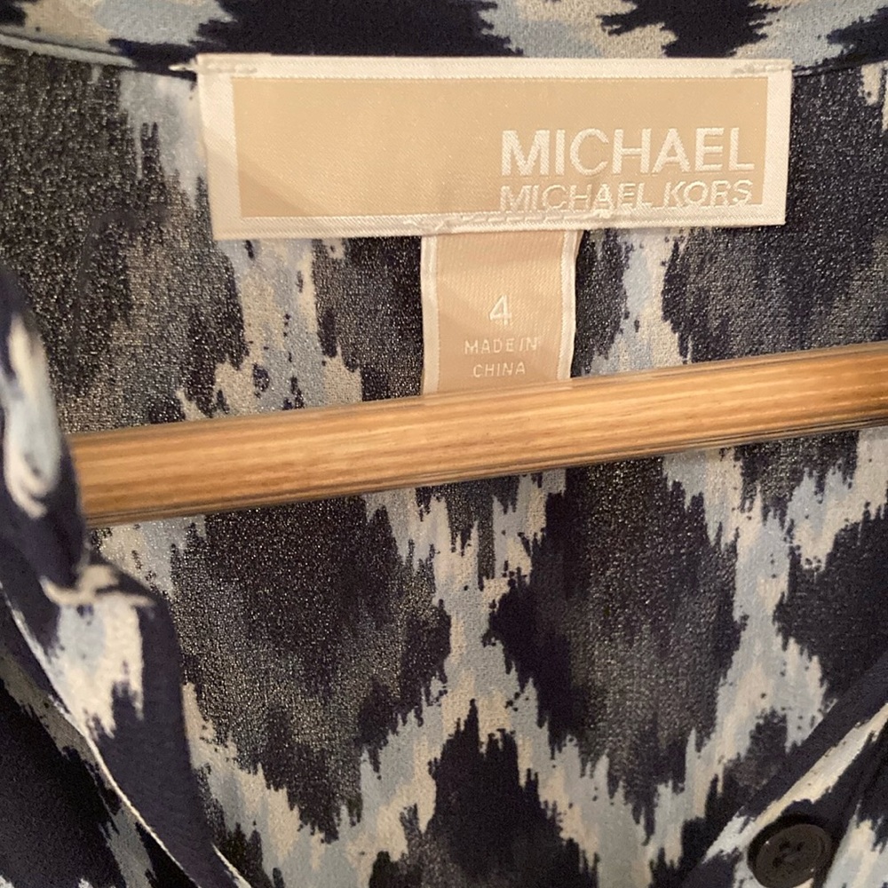 Micheal Kora Ikat tiered shirt dress and Peplum sleeve - Picture 5 of 5